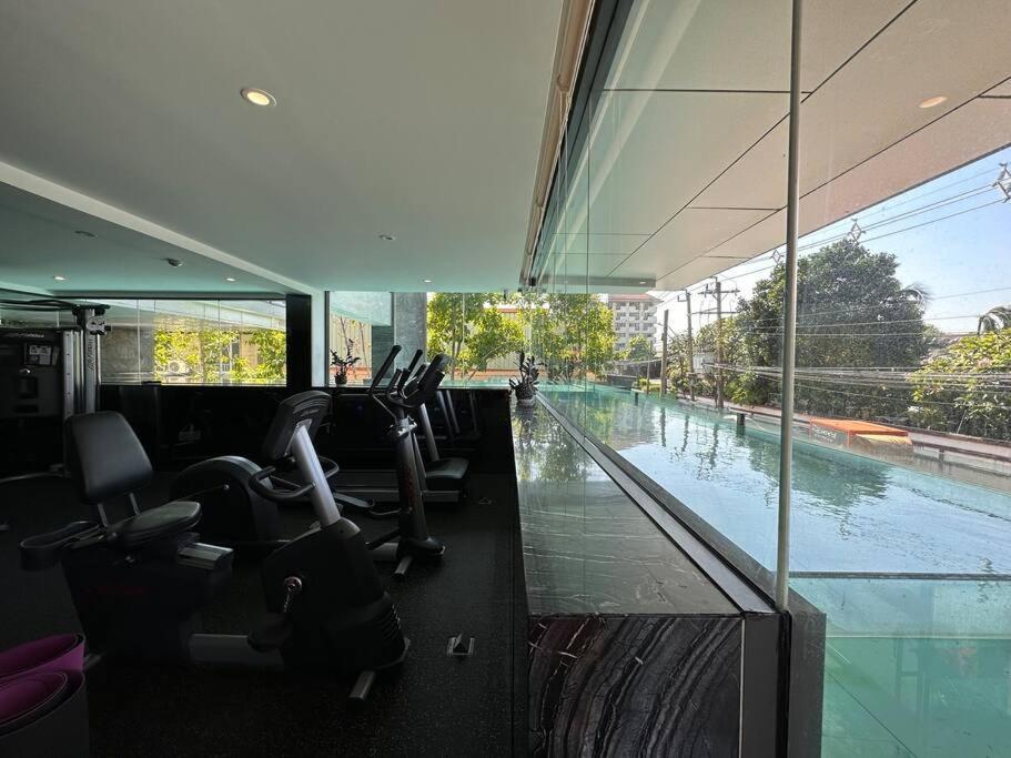 168 Sukhumvit 36精品公寓 Bangkok Esterno foto